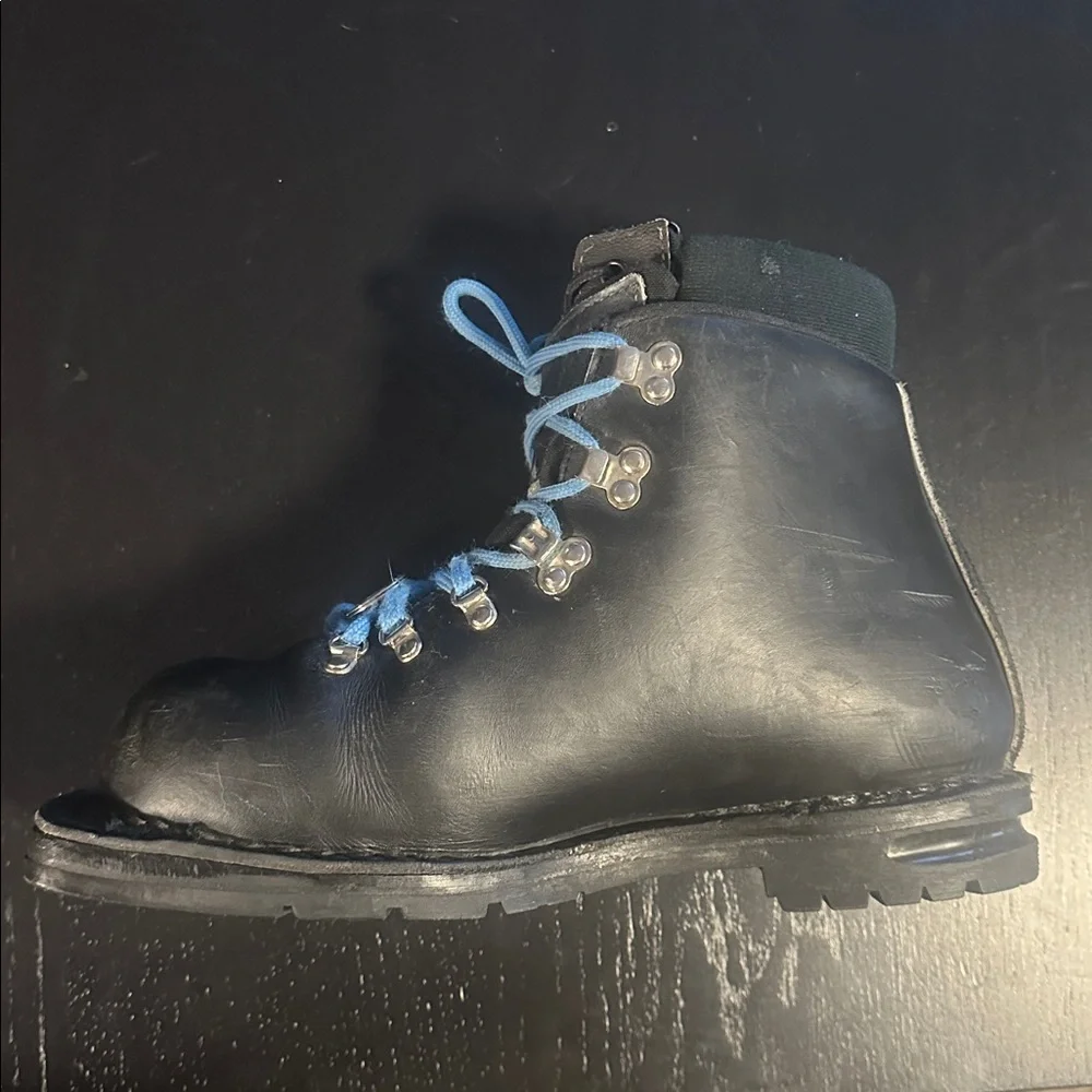 Merrell Ski Boots - Picture 5 of 16